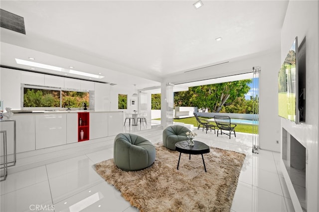 1046 N Hillcrest Rd, Beverly Hills, CA 90210 - photo 31