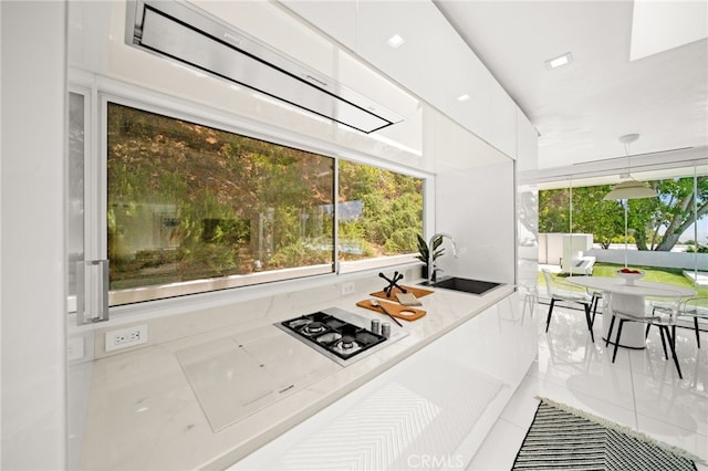 1046 N Hillcrest Rd, Beverly Hills, CA 90210 - photo 23
