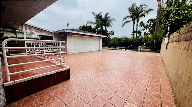 4127 W 130th St, Hawthorne, CA 90250 - view of patio / terrace