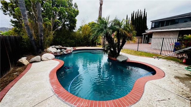 4127 W 130th St, Hawthorne, CA 90250 - view of swimming pool