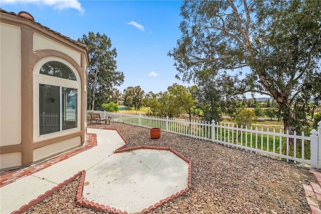 40661 Via Amapola, Murrieta, CA 92562 - fenced backyard with a patio