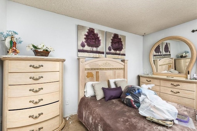 162 Peppertree Way, San Jacinto, CA 92583 - bedroom featuring a textured ceiling and carpet flooring