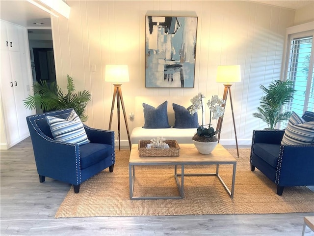 1411 Pelham Rd Unit 664H, Seal Beach, CA 90740 - living area with wood finished floors and baseboards