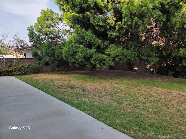 10040 Mattock Ave, Downey, CA 90240 - view of yard with a patio area