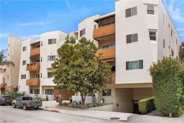 5016 Bakman Ave Unit 304, North Hollywood, CA 91601 - view of apartment building / complex