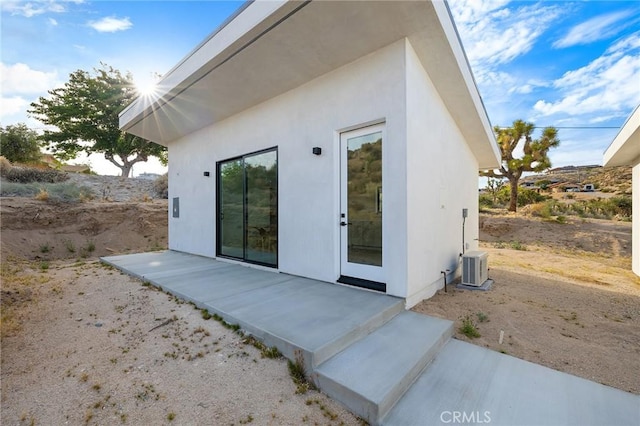 6218 Farrelo Rd, Yucca Valley, CA 92284 - property entrance with stucco siding
