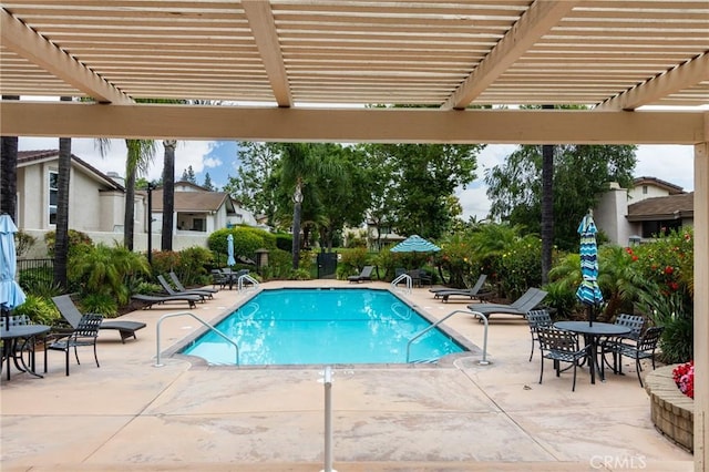 1320 Shadow Cir, Upland, CA 91784 - community pool with a pergola and a patio area