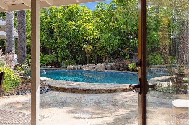 4520 El Caballero Dr, Tarzana, CA 91356 - photo 30