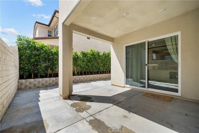 27010 Declaration Rd, Valencia, CA 91381 - view of patio / terrace