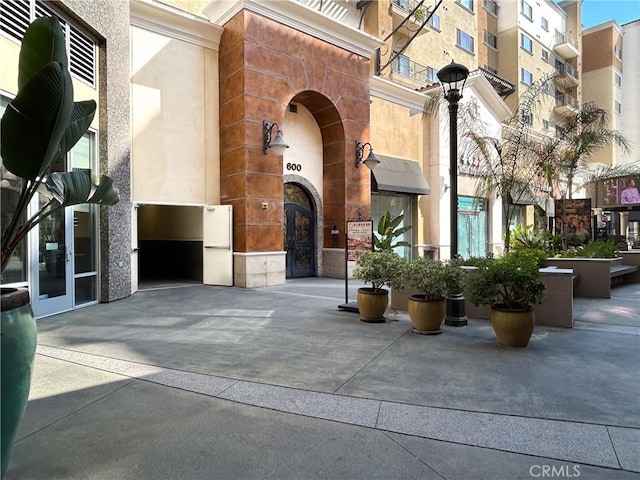 600 N Atlantic Blvd Unit 625, Monterey Park, CA 91754 - entrance to property with stone siding