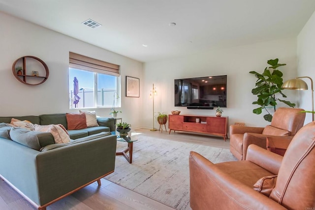 35140 Bergamot, Fallbrook, CA 92028 - living area with wood finished floors and baseboards