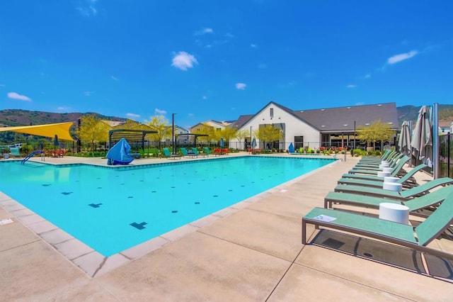 35140 Bergamot, Fallbrook, CA 92028 - community pool featuring a patio area