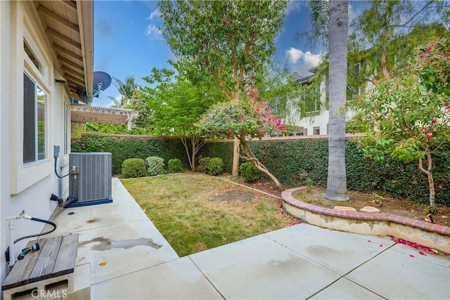 30 Oakhurst Rd, Irvine, CA 92620 - fenced backyard with central AC and a patio