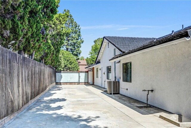 10915 Remmet Ave, Chatsworth, CA 91311 - photo 34