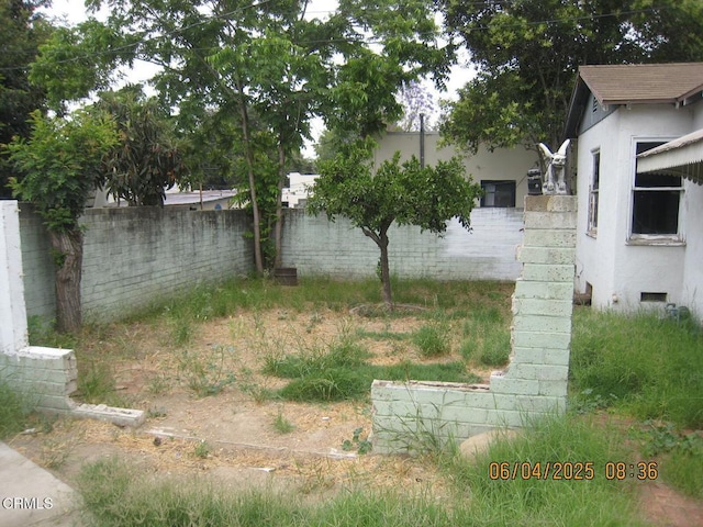 542 1st St, Fillmore, CA 93015 - view of yard