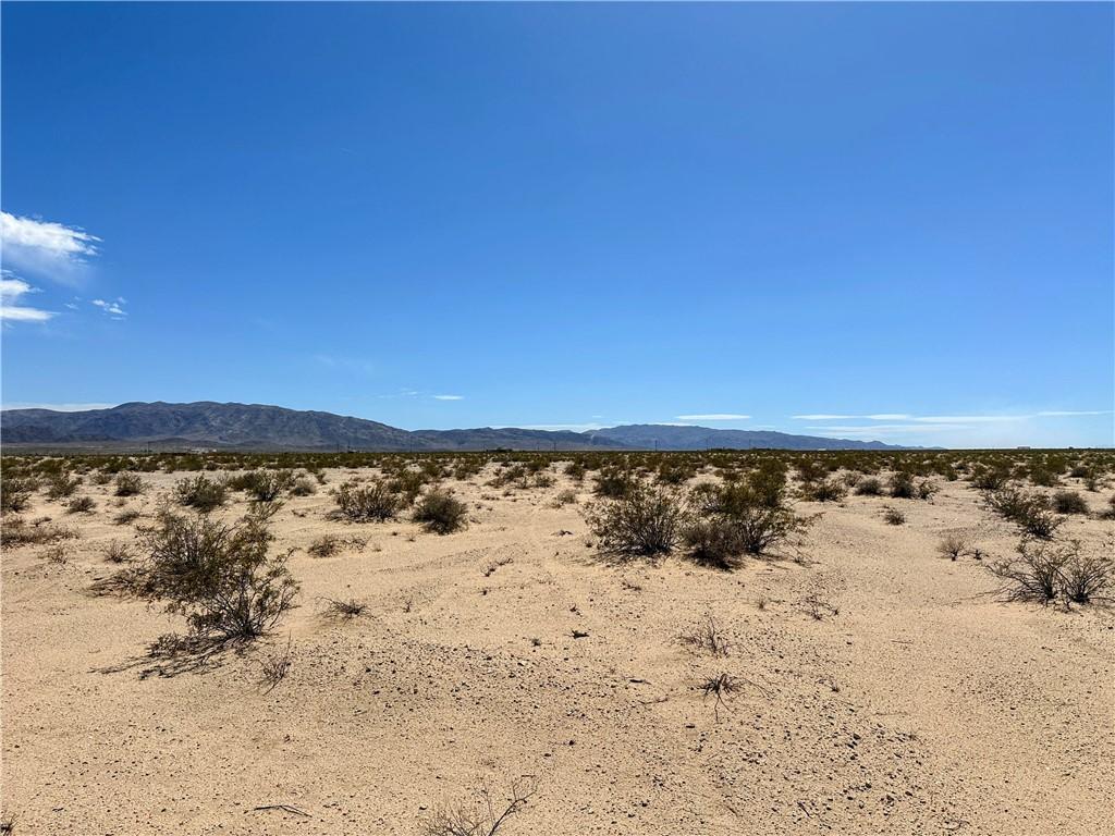7 Cadiz Dr Unit 29, Palms, CA 92277