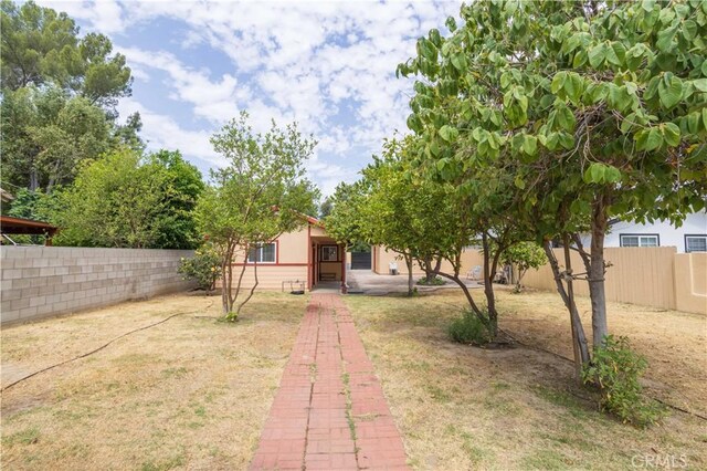 7343 Owensmouth Ave, Canoga Park, CA 91303 - view of fenced backyard