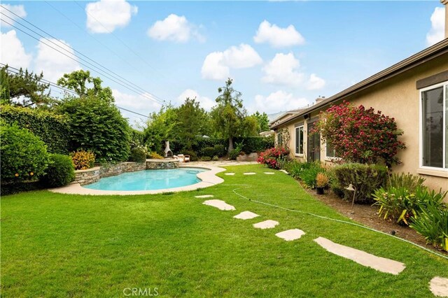 221 Grand Oaks Dr, Glendora, CA 91741 - view of pool
