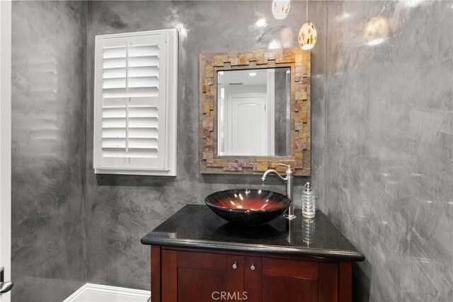 1921 Windward Ln, Newport Beach, CA 92660 - bathroom featuring vanity