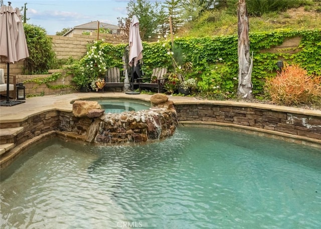 19969 Via Joyce Dr, Saugus, CA 91350 - view of swimming pool with a pool with connected hot tub