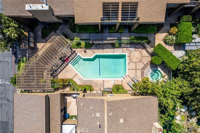 1675 W Lambert Rd Unit G, La Habra, CA 90631 - view of subject property with a pool