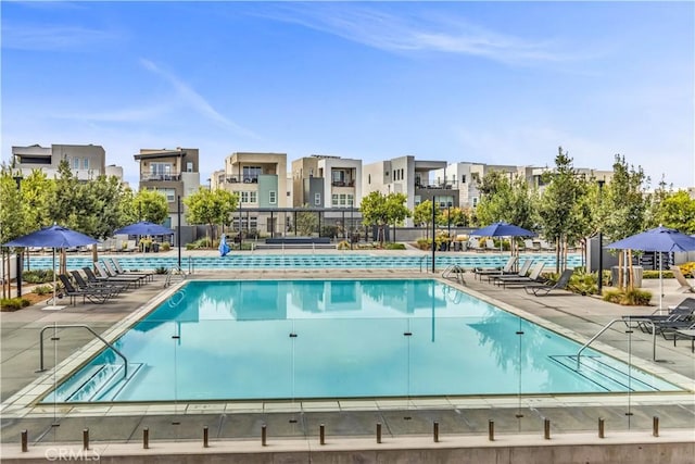 297 Lynx, Irvine, CA 92618 - community pool with a patio area and a residential view