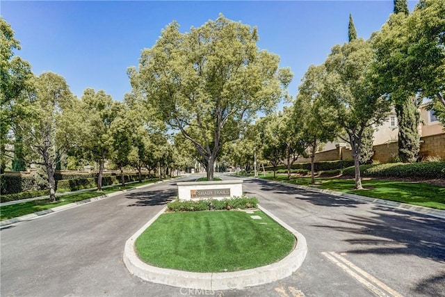 5460 Turin Way, Fontana, CA 92336 - view of asphalt street with curbs