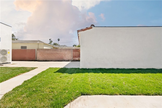3991 Hubert Ave, Los Angeles, CA 90008 - view of yard featuring a cooling unit