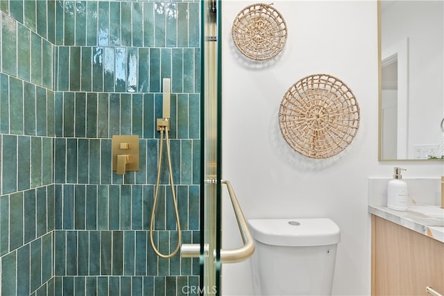 3991 Hubert Ave, Los Angeles, CA 90008 - bathroom featuring vanity, tiled shower, and toilet