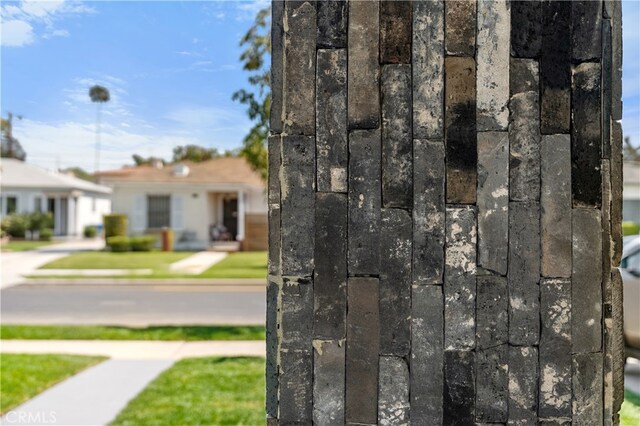 3927 Welland Ave, Los Angeles, CA 90008 - detailed view
