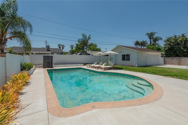 2116 E Thackery St, West Covina, CA 91791 - view of swimming pool featuring a fenced backyard and a patio area