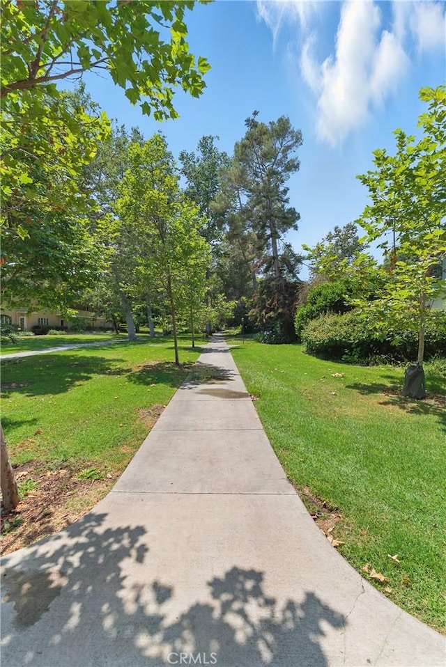 5179 Village, Los Angeles, CA 90016 - view of home's community featuring a lawn