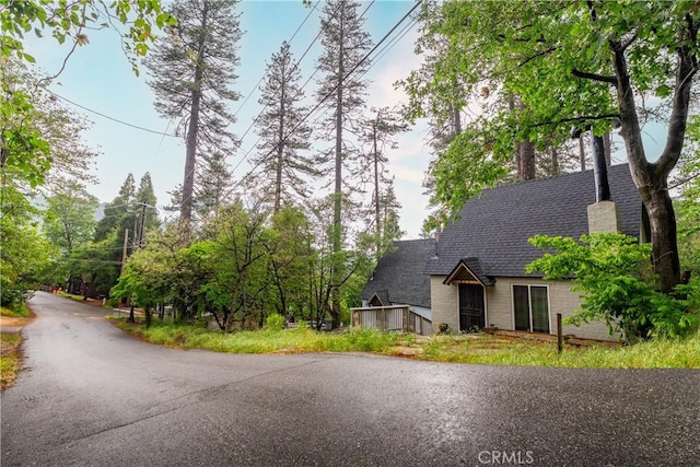 423 Forest Ln, Crestline, CA 92325 - view of asphalt road