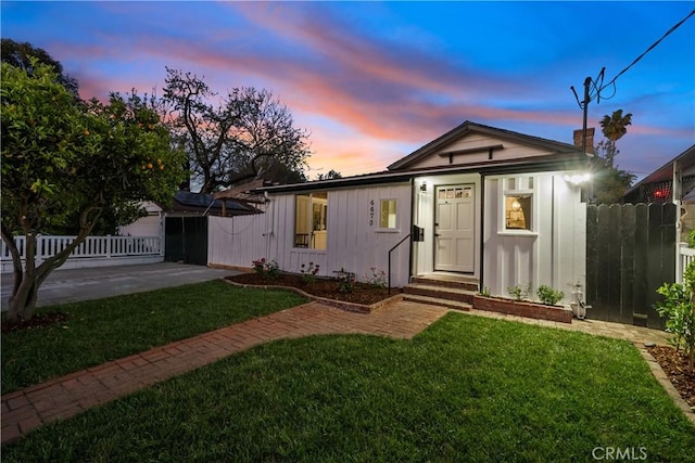 4470 Colbath Ave, Sherman Oaks, CA 91423 - view of front of home featuring board and batten siding