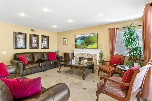 902 Highland View Dr, Corona, CA 92882 - living room with recessed lighting and a fireplace