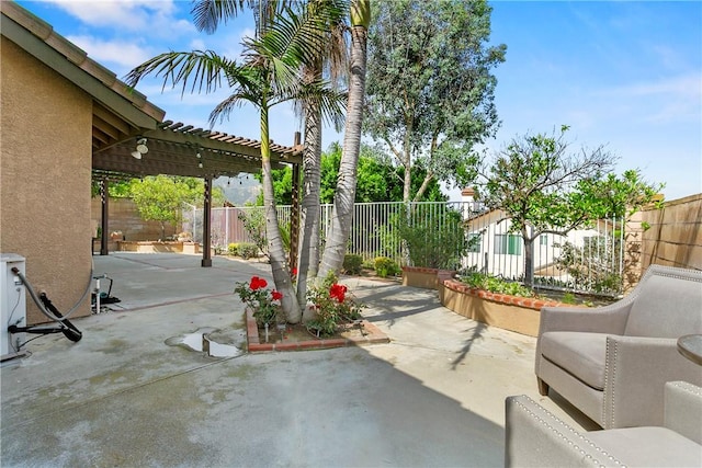 902 Highland View Dr, Corona, CA 92882 - fenced backyard featuring a patio and a pergola
