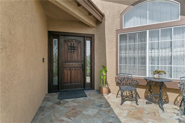 902 Highland View Dr, Corona, CA 92882 - entrance to property featuring stucco siding