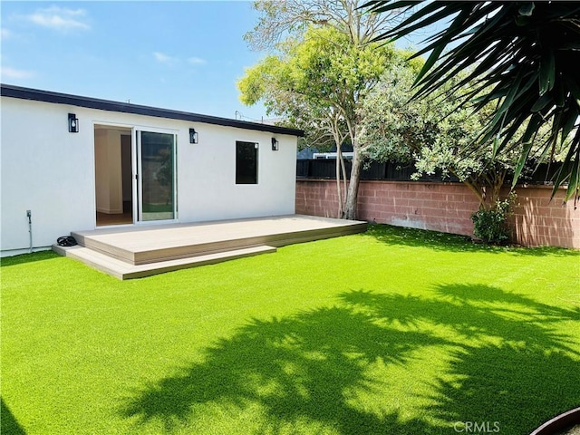 2731 Armour Ln, Redondo Beach, CA 90278 - rear view of house featuring stucco siding and a deck