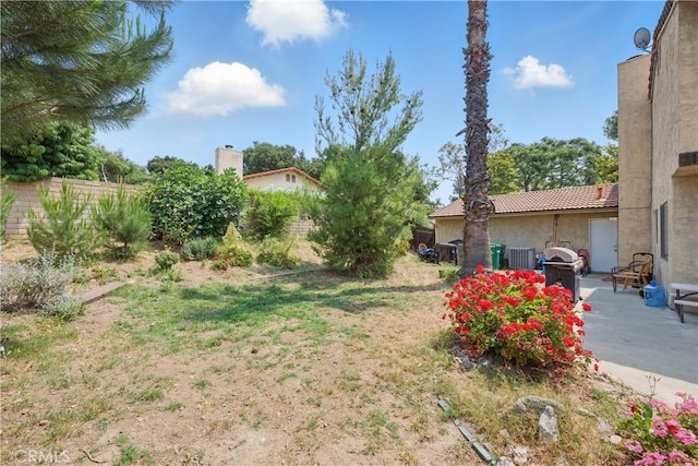 918 Sequoia Ct, San Dimas, CA 91773 - fenced backyard with a patio area and central AC unit