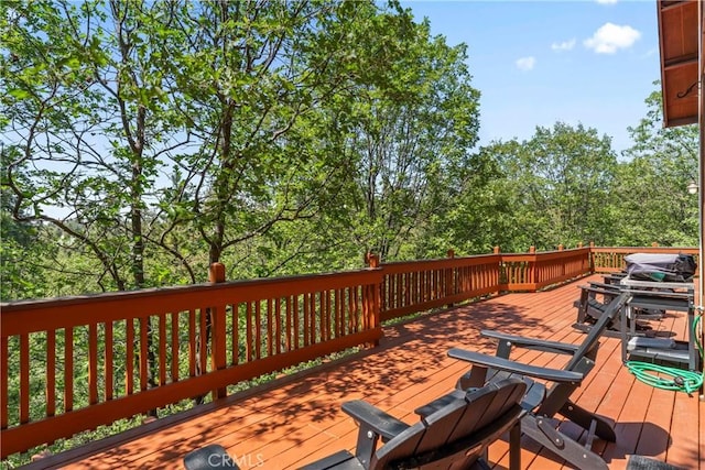 1019 Pintail Cir, Lake Arrowhead, CA 92352 - view of wooden deck