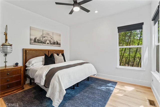 1019 Pintail Cir, Lake Arrowhead, CA 92352 - bedroom featuring wood finished floors, ceiling fan, and recessed lighting