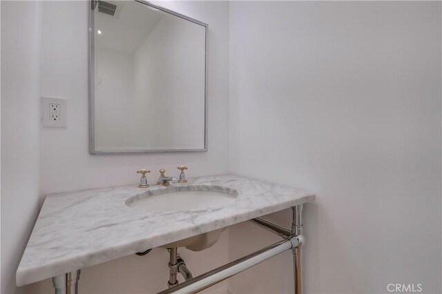 3803 Berryman Ave, Los Angeles, CA 90066 - bathroom featuring a sink