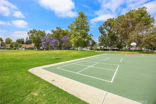 77 S Havenwood Unit 27, Irvine, CA 92614 - view of community with community basketball court and a lawn