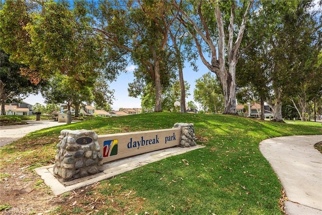 77 S Havenwood Unit 27, Irvine, CA 92614 - community sign featuring a yard and a residential view