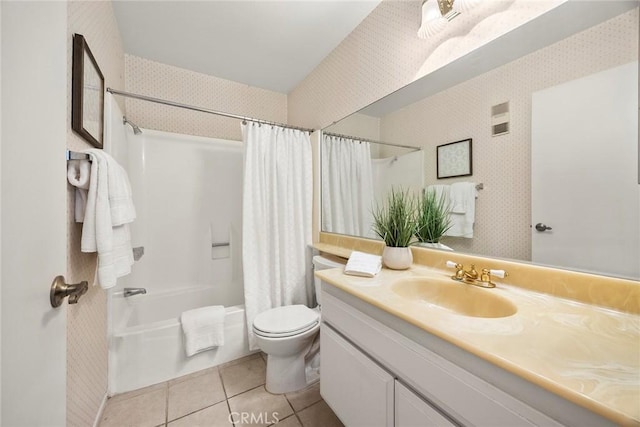 77 S Havenwood Unit 27, Irvine, CA 92614 - bathroom featuring vanity, wallpapered walls, shower / bathtub combination with curtain, and tile patterned floors