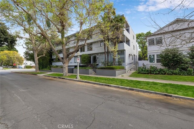 14506 Benefit St Unit 103, Sherman Oaks, CA 91403 - view of property