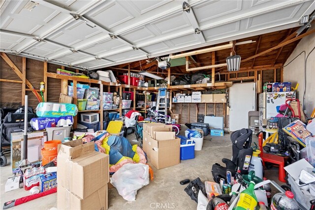 18251 Hiawatha Rd, Apple Valley, CA 92307 - garage with a garage door opener