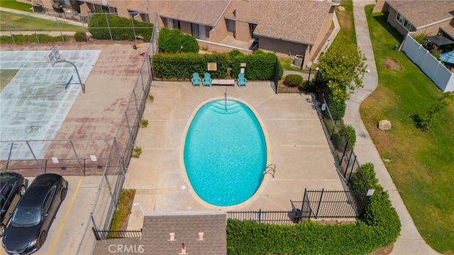 44682 La Paz Rd, Temecula, CA 92592 - view of community pool