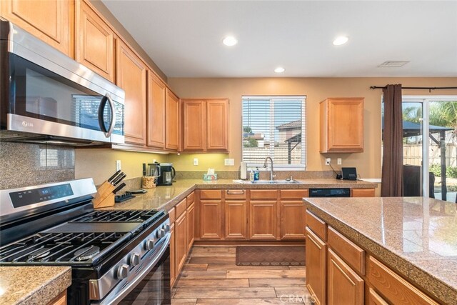 32367 Whispering Willow Dr, Lake Elsinore, CA 92532 - photo 20