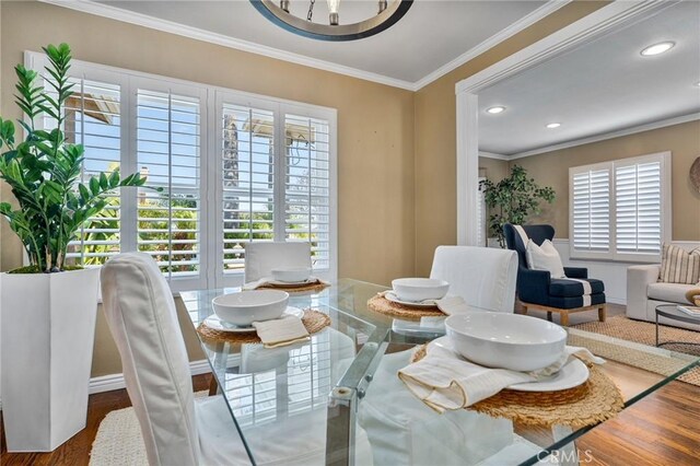 2645 S Patton Ave, San Pedro, CA 90731 - dining room featuring wood finished floors, crown molding, recessed lighting, and baseboards
